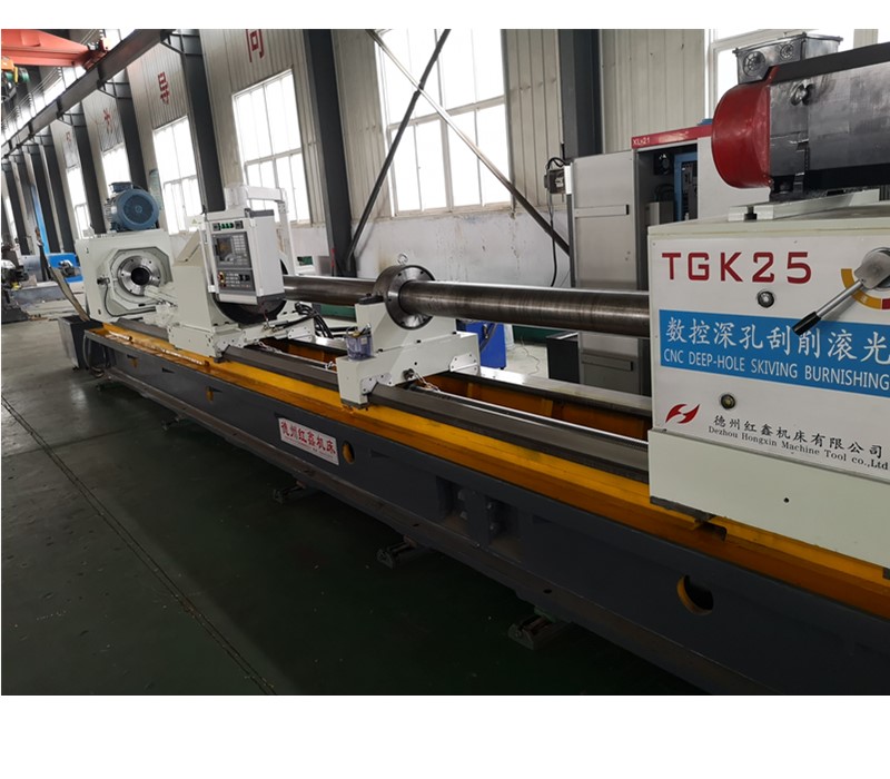 TGK25x4  CNC deep hole skiving and burnishing machine